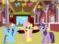 Game Party at Fynsy's. Celebrating with ponies