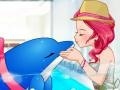 Game A Dolphin Kiss at Sea World